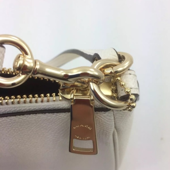 SOLDβοΈAuthentic COACH white/cream/Gold Crossbody - Picture 6 of 8